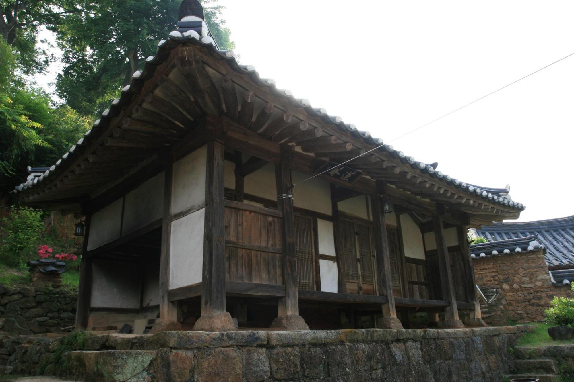 Jinrae Lee'S Traditional House Poszong Kültér fotó