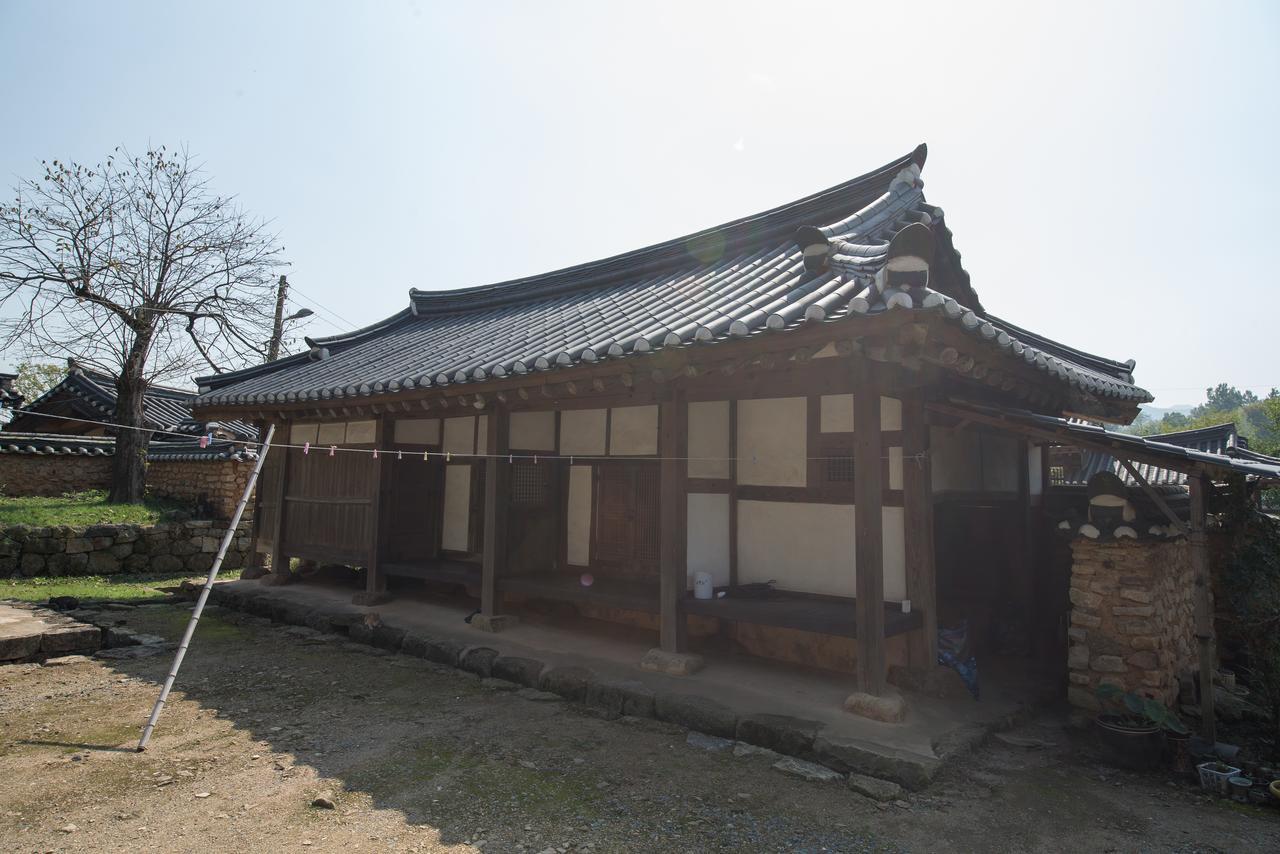 Jinrae Lee'S Traditional House Poszong Kültér fotó